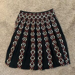 Ann Taylor Embroidered Pleated Skirt 2P
